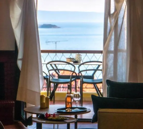 #on The Rocks Appartement Ouranoupoli
